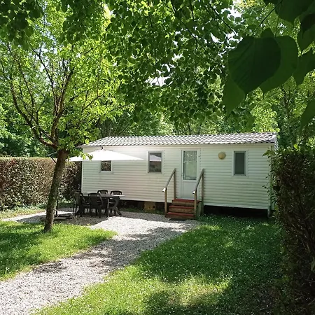 La Batisse Kamp alanı *